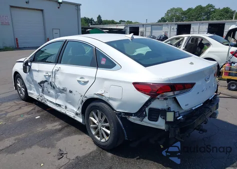 2018 Hyundai Sonata Se z USA, uszkodzony, nr VIN 5NPE24AF2JH708894